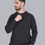 آیا می‌دانستید نوع لباس می‌تواند روی سلامت پوست شما تأثیر مستقیم بگذارد؟